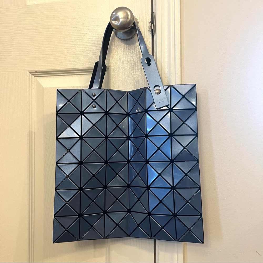 LAST CHANCE Issey Miyake Bao Bao Medium Lucent Tote